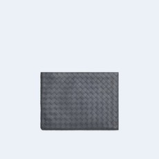 보테가 베네타 인트레치아토 하프지퍼 파우치